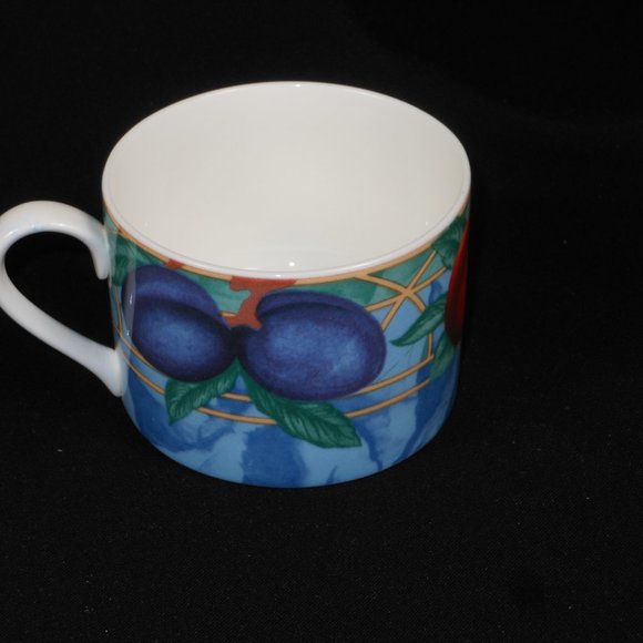 6 sets of beautiful tea cups & saucers. Victoria & Beale 9024 Forbidden Fruit - Picture 7 of 8